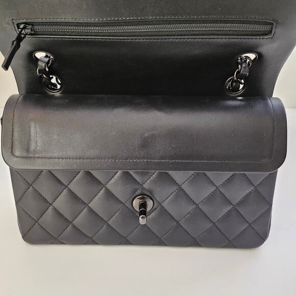 Chanel So Black Lambskin Small Classic Flap - Picture 14 of 16